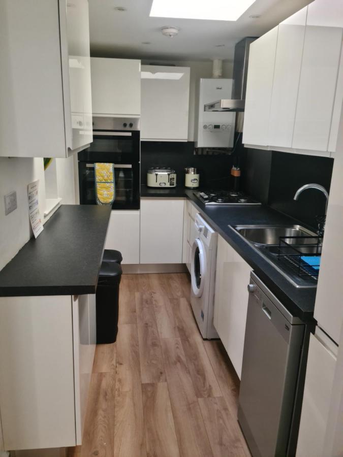 1 Bed Home From Home Apartments London Eksteriør billede